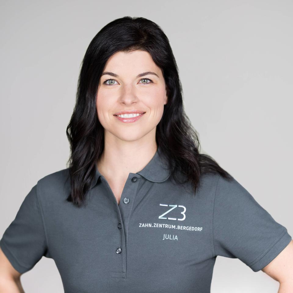 Julia Zedow, Zahnzentrum Bergedorf in Hamburg